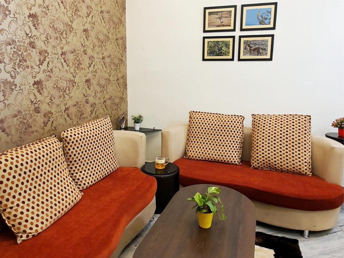 Aditya Premium Homestay- Furnished Air Conditioned- 2Bhk Джабалпур Экстерьер фото